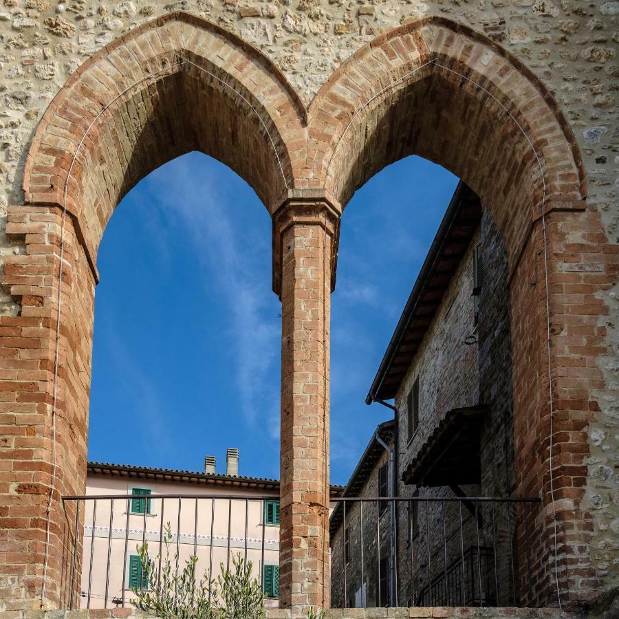 Villa La Dimora Nel Castello à Collevalenza Extérieur photo