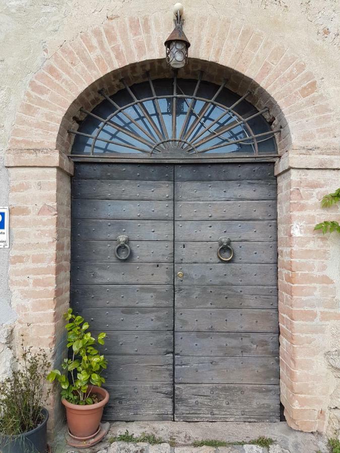 Villa La Dimora Nel Castello à Collevalenza Extérieur photo